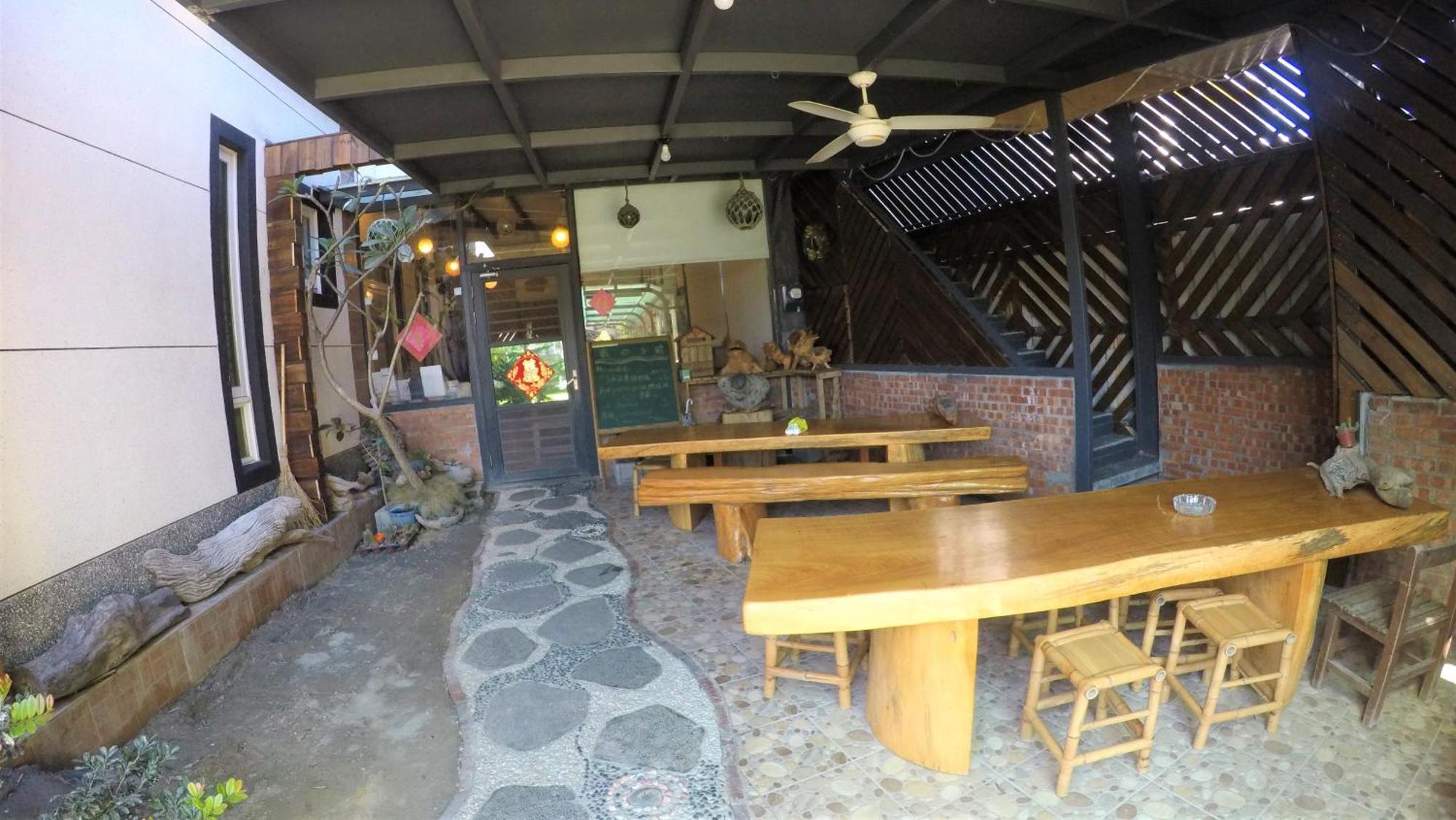 Stone Home Bed And Breakfast Taitung Екстериор снимка